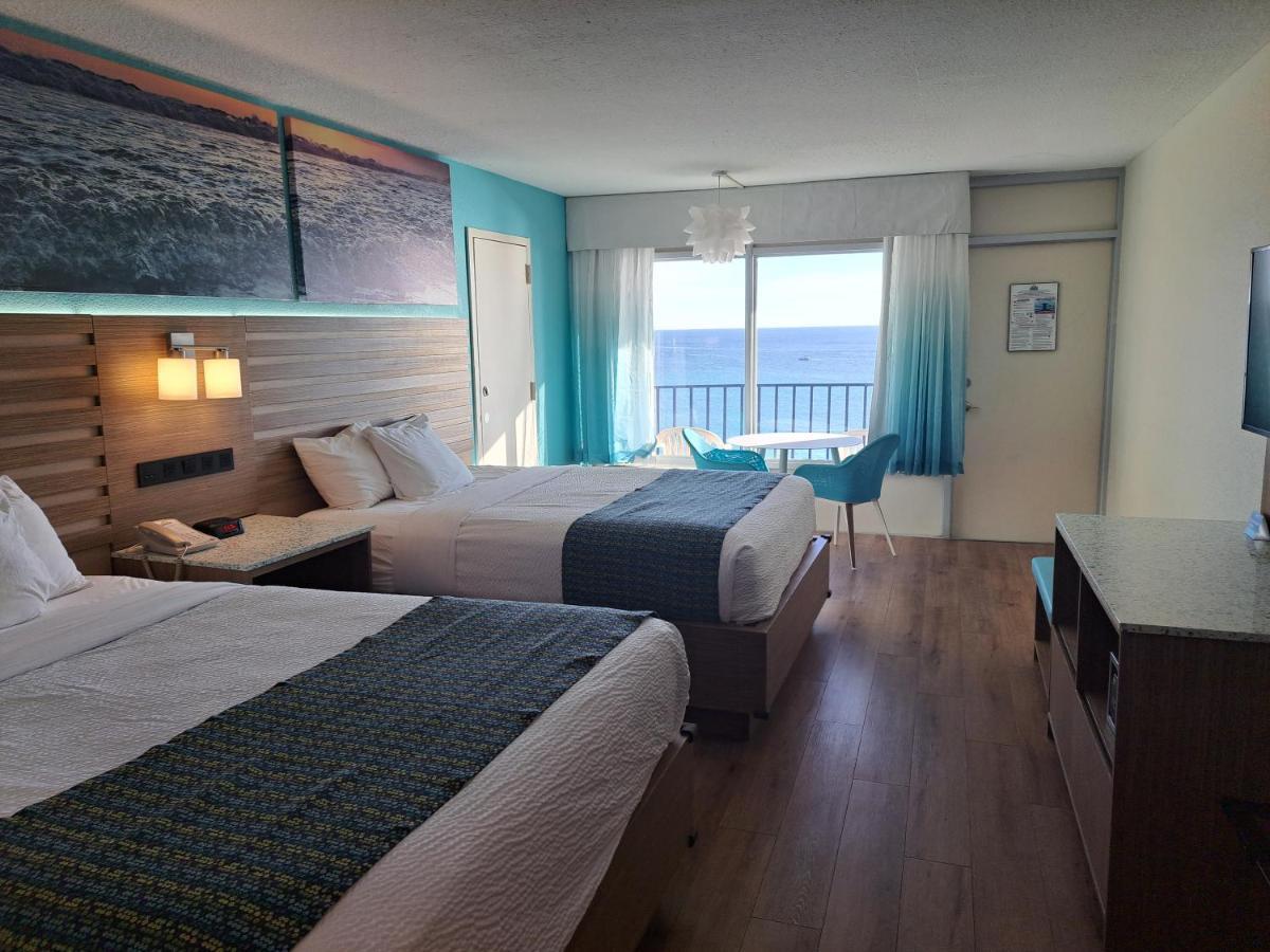 Days Inn By Wyndham Panama City Beach/Ocean Front Экстерьер фото