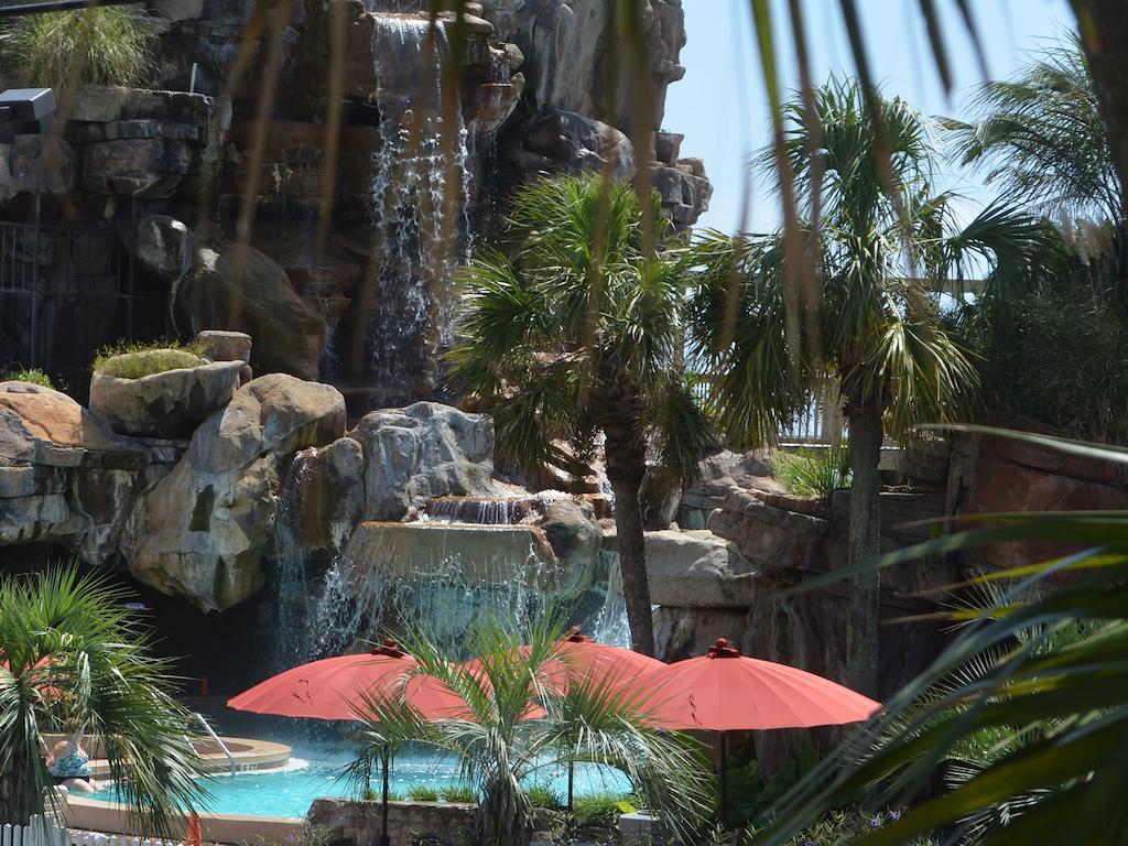 Days Inn By Wyndham Panama City Beach/Ocean Front Экстерьер фото